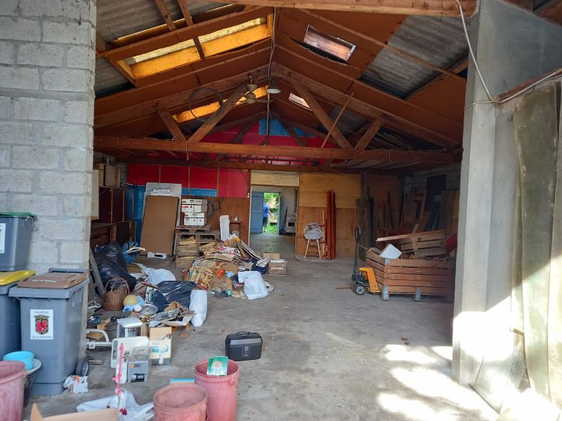 Atelier/ hangar avant débarras intégral. Débarras Paris 75 et Ile de France 77, 78, 91, 92, 93, 94, 95